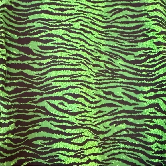 KENZO x H&M Green Tiger Print Silk Ruffle Collar Long Sleeve Button Up Blouse 2 - Picture 16 of 16